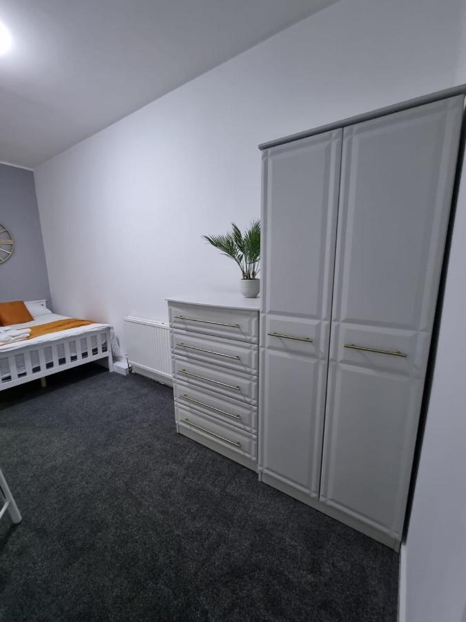 كينغستون أبون هول George Street Rooms المظهر الخارجي الصورة